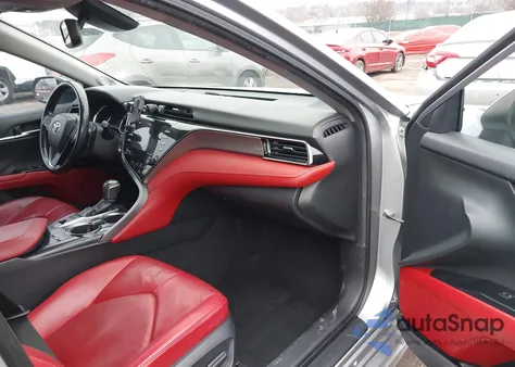2019 Toyota Camry Xse z USA, uszkodzony, nr VIN 4T1B61HK6KU724835